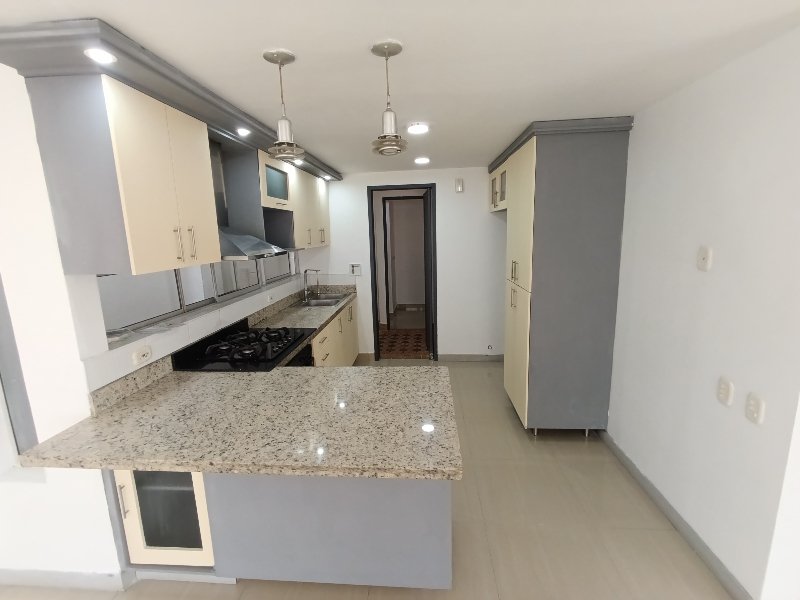 Casa para el arriendo en Sabaneta - San Jose el codigo es 17435 Foto 2