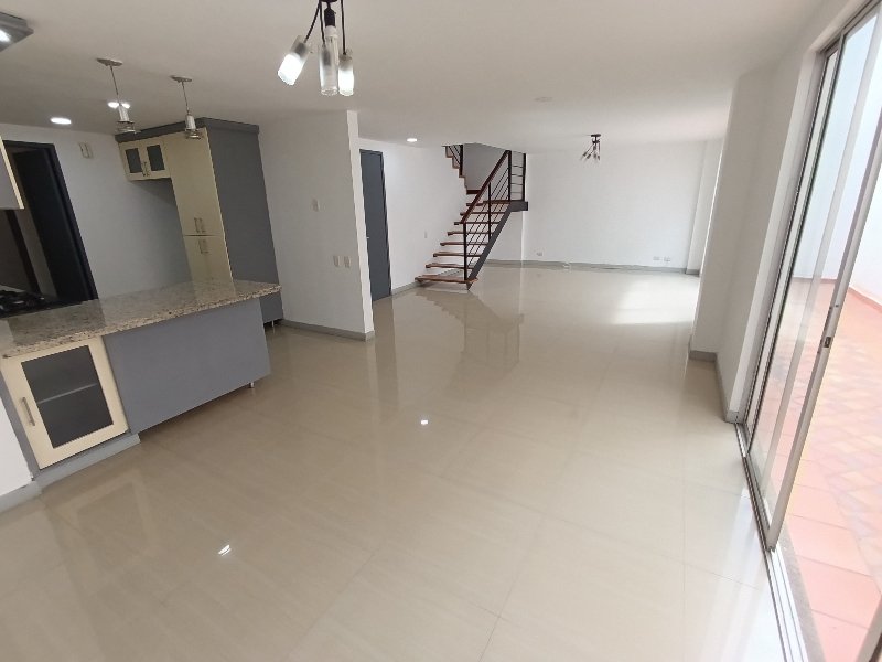Casa para el arriendo en Sabaneta - San Jose el codigo es 17435 Foto 4