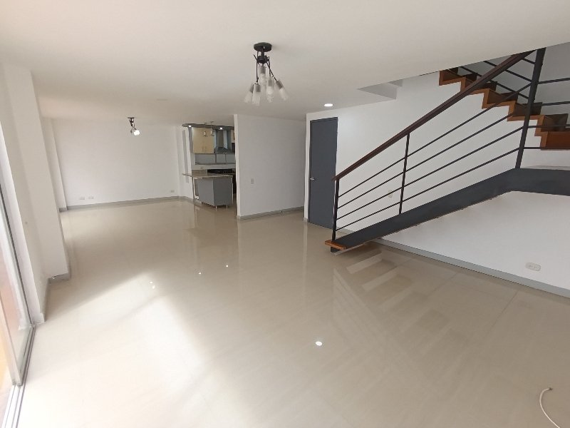 Casa para el arriendo en Sabaneta - San Jose el codigo es 17435 Foto 5