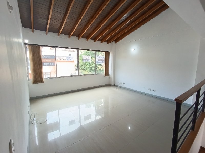 Casa para el arriendo en Sabaneta - San Jose el codigo es 17435 Foto 8