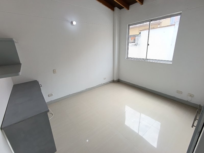 Casa para el arriendo en Sabaneta - San Jose el codigo es 17435 Foto 11