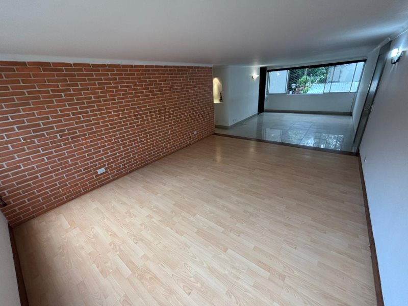 Apartamento para el arriendo en Medellín el codigo es 17083 Foto 3