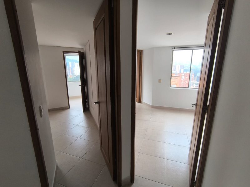 Apartamento para el arriendo en Sabaneta el codigo es 16718 Foto 8