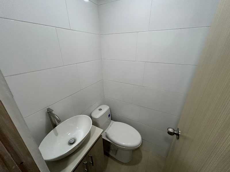 Apartamento para el arriendo en Envigado el codigo es 17099 Foto 14