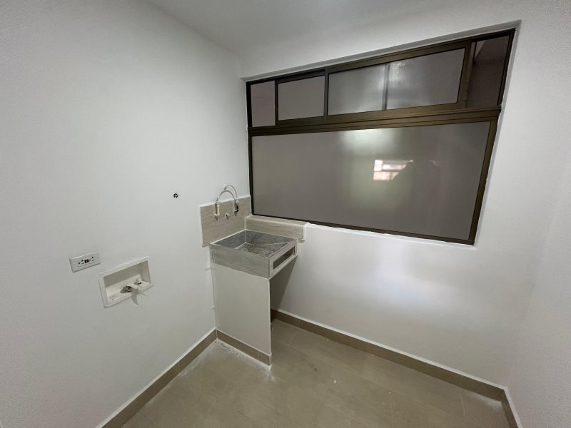 Apartamento para el arriendo en Envigado el codigo es 17099 Foto 15