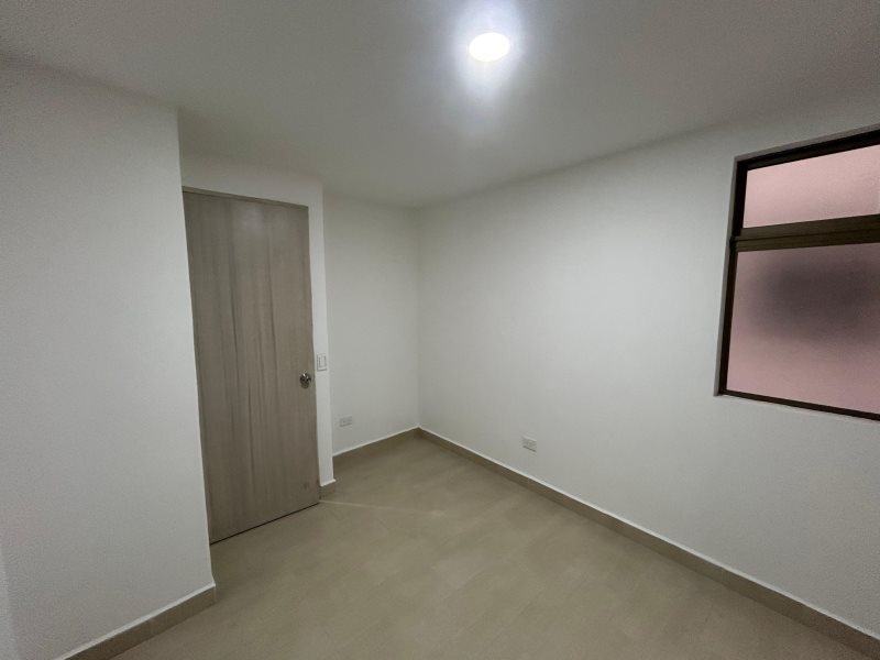 Apartamento para el arriendo en Envigado el codigo es 17099 Foto 10