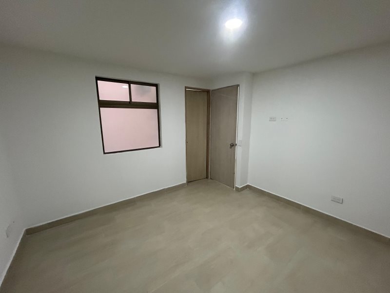 Apartamento para el arriendo en Envigado el codigo es 17099 Foto 11