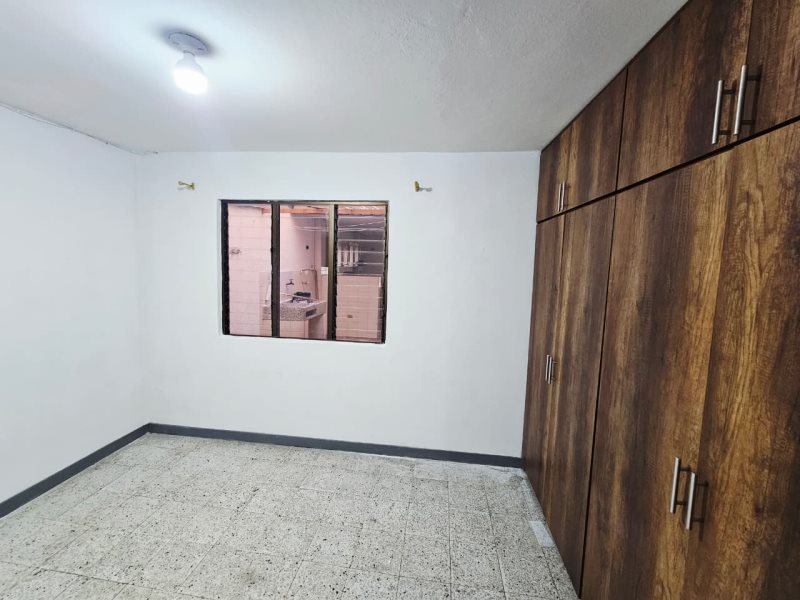 Casa para el arriendo en Sabaneta el codigo es 16786 Foto 13