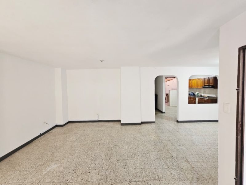 Casa para el arriendo en Sabaneta el codigo es 16786 Foto 3