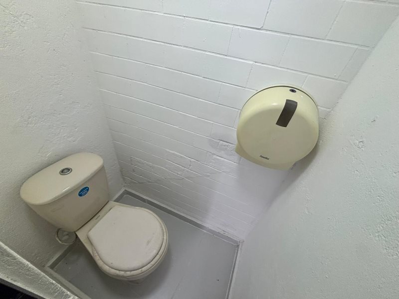 Local para el arriendo en Medellín el codigo es 16812 Foto 9