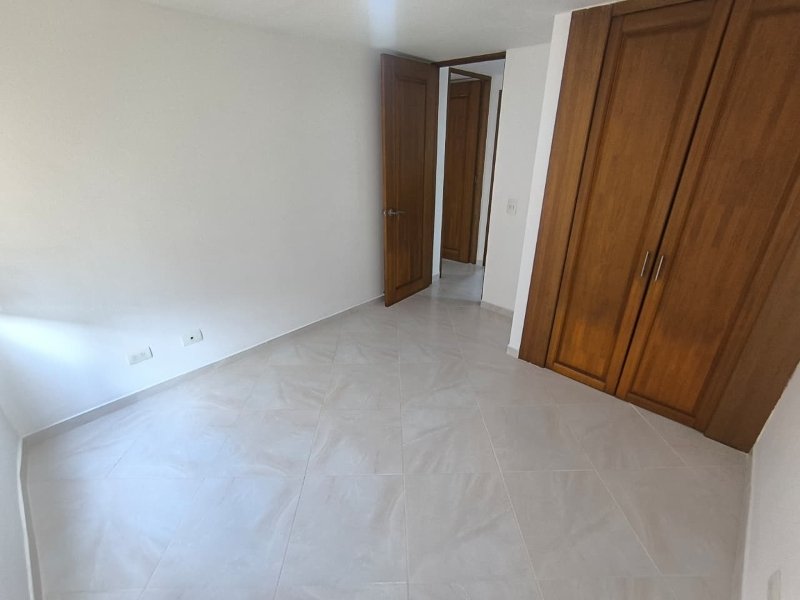 Apartamento para el arriendo en Sabaneta el codigo es 9674 Foto 9