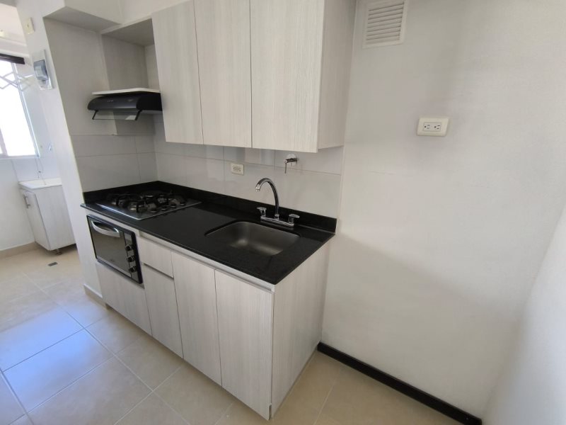 Apartamento para el arriendo en Sabaneta el codigo es 16734 Foto 2
