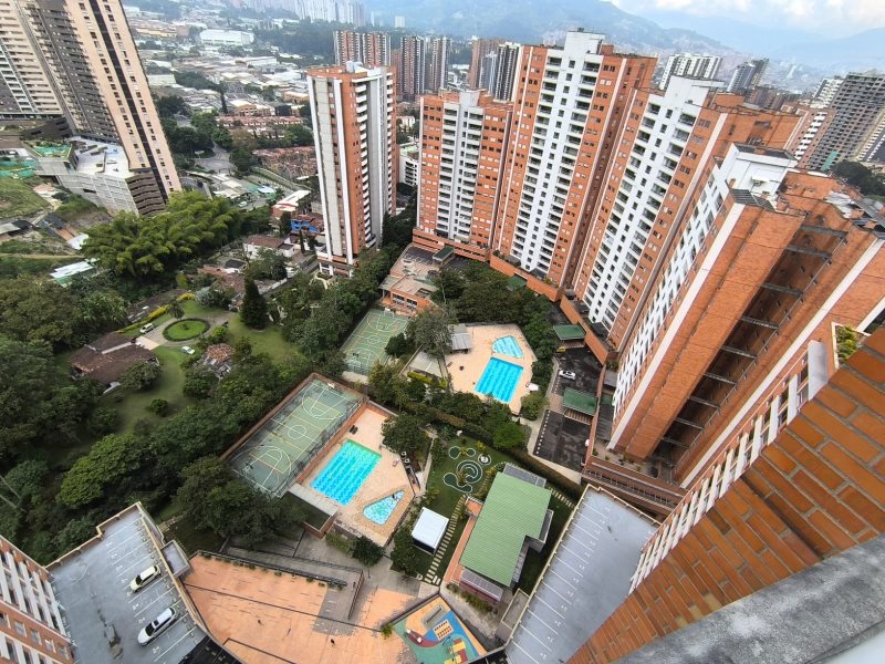 Apartamento para el arriendo en Sabaneta el codigo es 16737 Foto 8