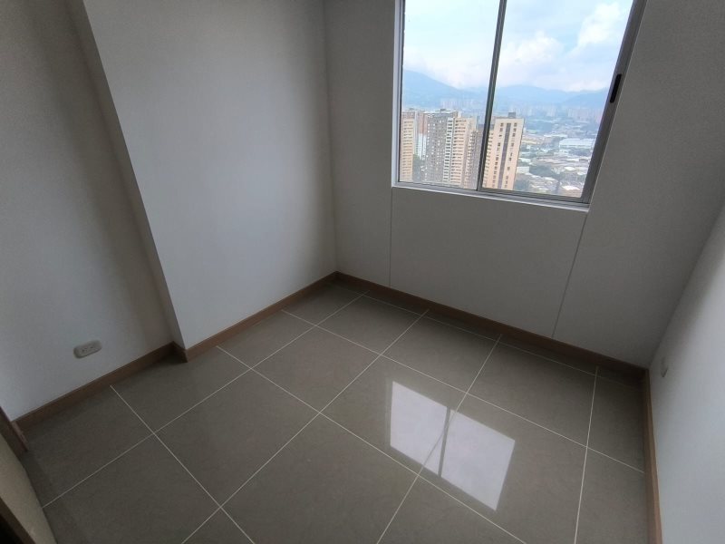 Apartamento para el arriendo en Sabaneta el codigo es 16737 Foto 13