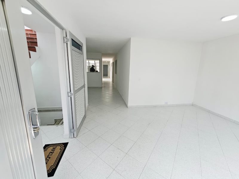 Casa para el arriendo en Envigado - Alcala el codigo es 16695 Foto 10