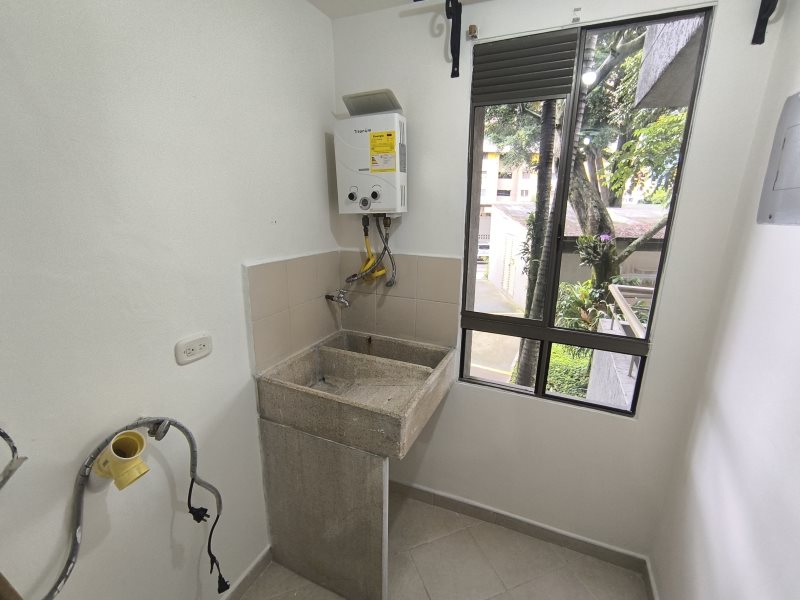 Apartamento para el arriendo en Sabaneta el codigo es 16692 Foto 14