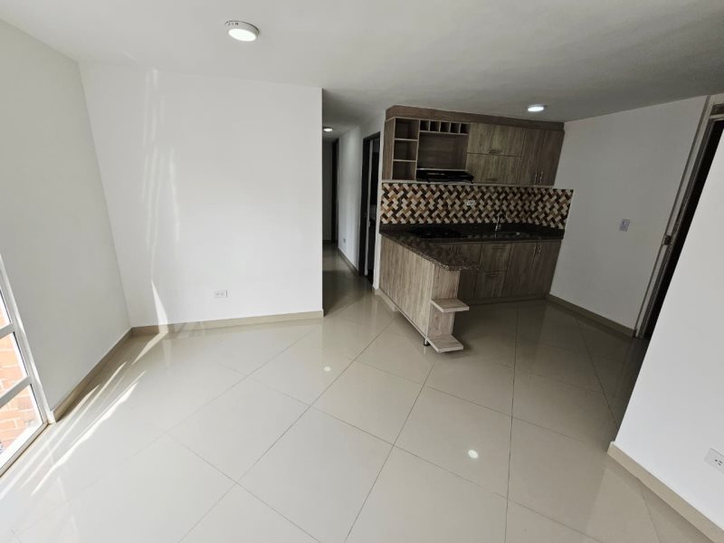 Apartamento para el arriendo en Sabaneta el codigo es 16722 Foto 2