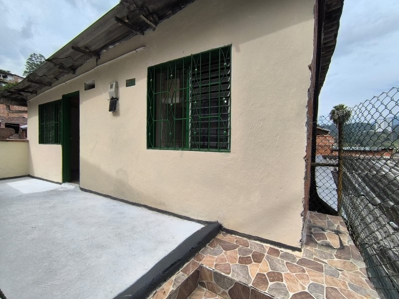 Casa para el arriendo en Sabaneta el codigo es 17752 Foto 10