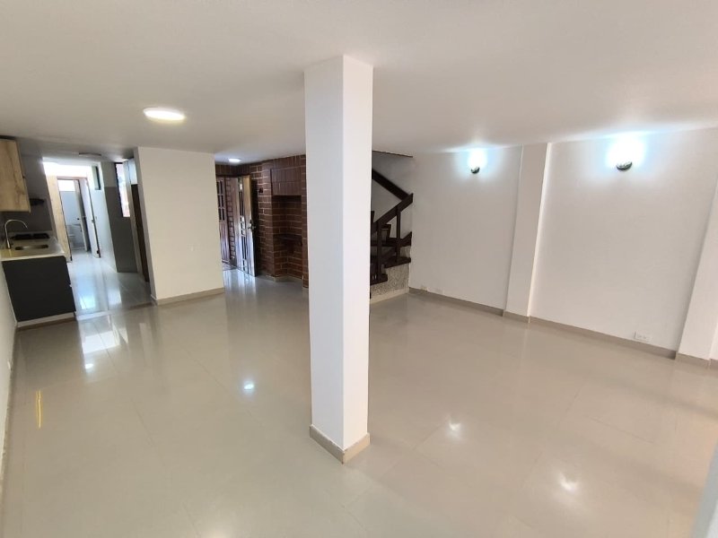 Casa para el arriendo en Envigado el codigo es 15519 Foto 4