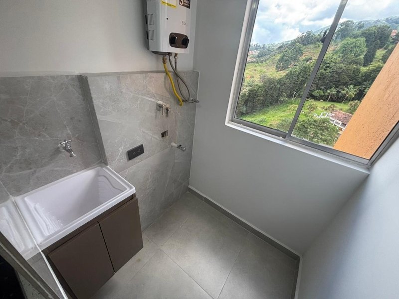 Apartamento para el arriendo en La Estrella el codigo es 17244 Foto 13