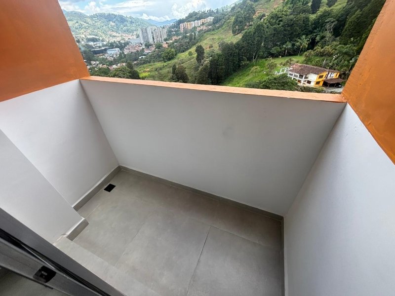 Apartamento para el arriendo en La Estrella el codigo es 17244 Foto 6