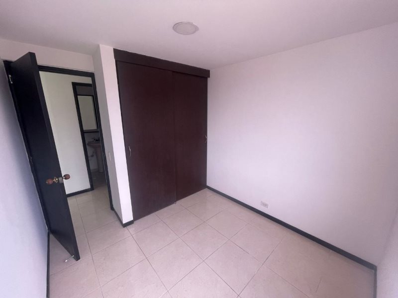 Apartamento para el arriendo en Envigado el codigo es 11955 Foto 12