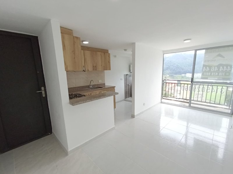 Apartamento para el arriendo en La Estrella el codigo es 17946 Foto 5