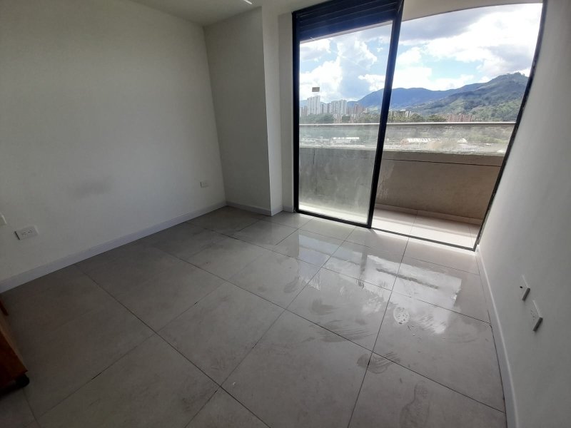 Apartamento para el arriendo en Sabaneta el codigo es 17565 Foto 3
