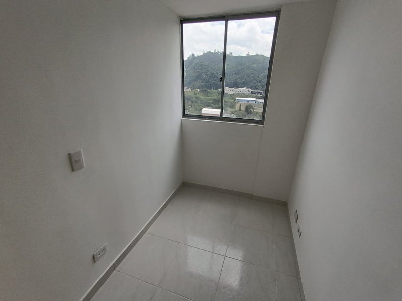 Apartamento para el arriendo en La Estrella el codigo es 17946 Foto 13