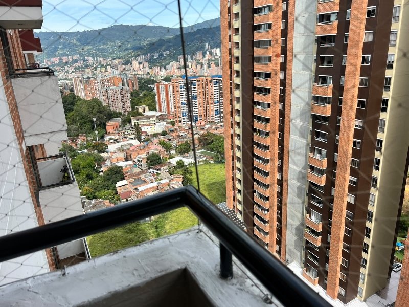 Apartamento para el arriendo en La Estrella el codigo es 17737 Foto 5
