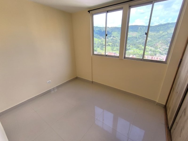 Apartamento para el arriendo en Medellín el codigo es 17235 Foto 14