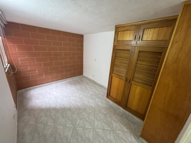 Apartamento para el arriendo en Envigado el codigo es 16991 Foto 6