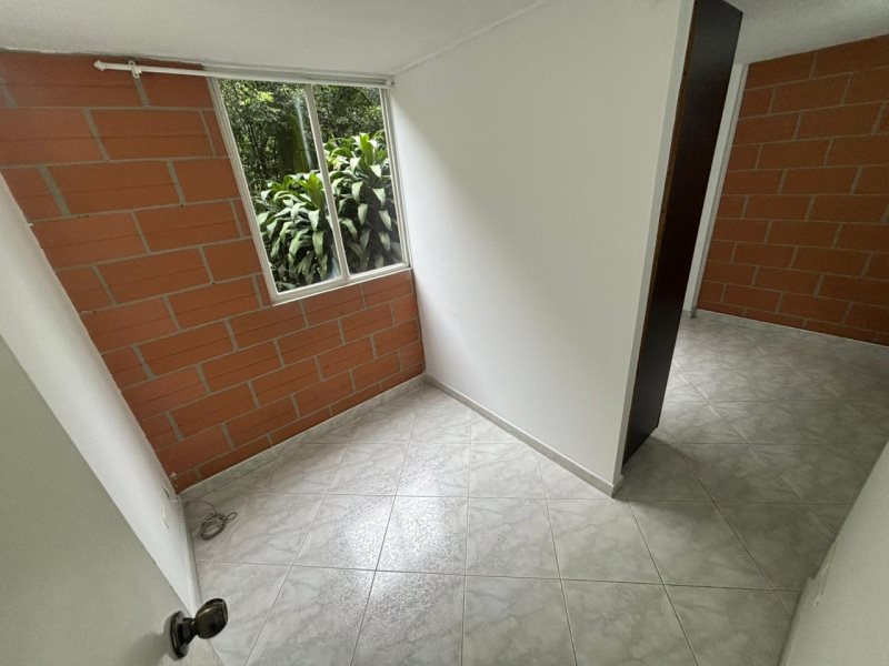 Apartamento para el arriendo en Envigado el codigo es 16991 Foto 8