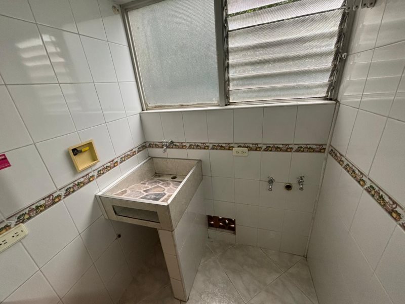Apartamento para el arriendo en Envigado el codigo es 16991 Foto 11