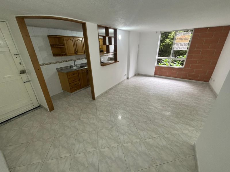 Apartamento para el arriendo en Envigado el codigo es 16991 Foto 3