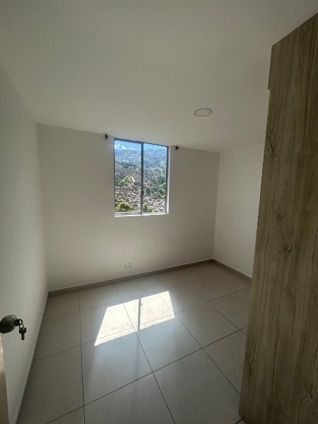 Apartamento para el arriendo en Medellín el codigo es 17649 Foto 3