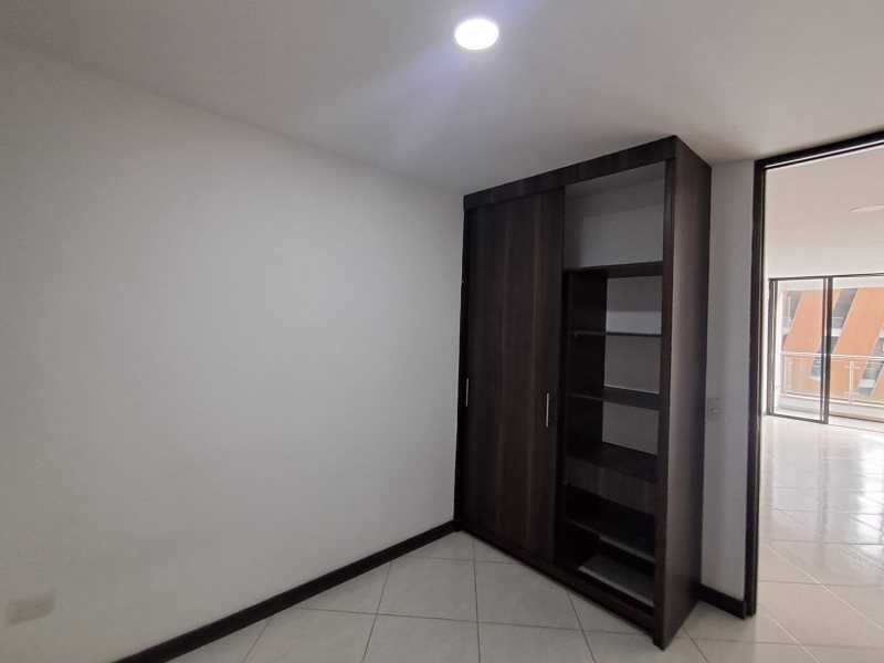 Apartamento para el arriendo en Sabaneta el codigo es 9112 Foto 4