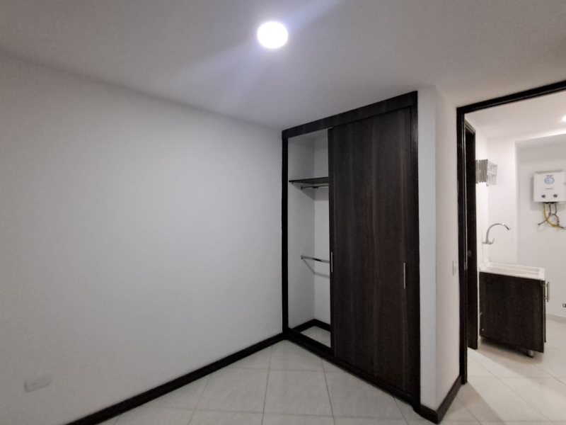 Apartamento para el arriendo en Sabaneta el codigo es 9112 Foto 6