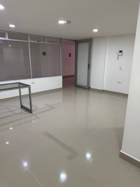 Local para el arriendo en Sabaneta el codigo es 16990 Foto 6