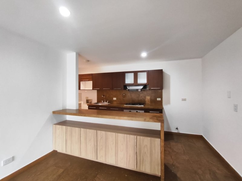 apartamento-arriendo-loma-del-escobero-envigado