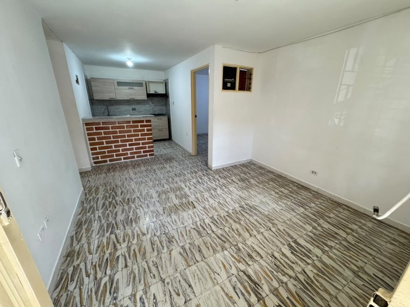 Apartamento para el arriendo en Sabaneta el codigo es 2466 Foto 3