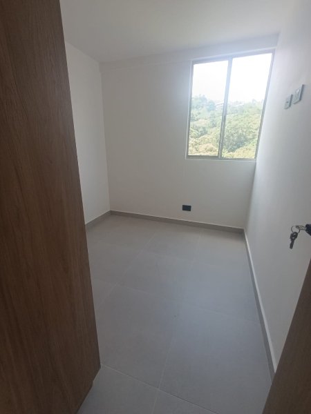 Apartamento para el arriendo en Sabaneta el codigo es 17239 Foto 7