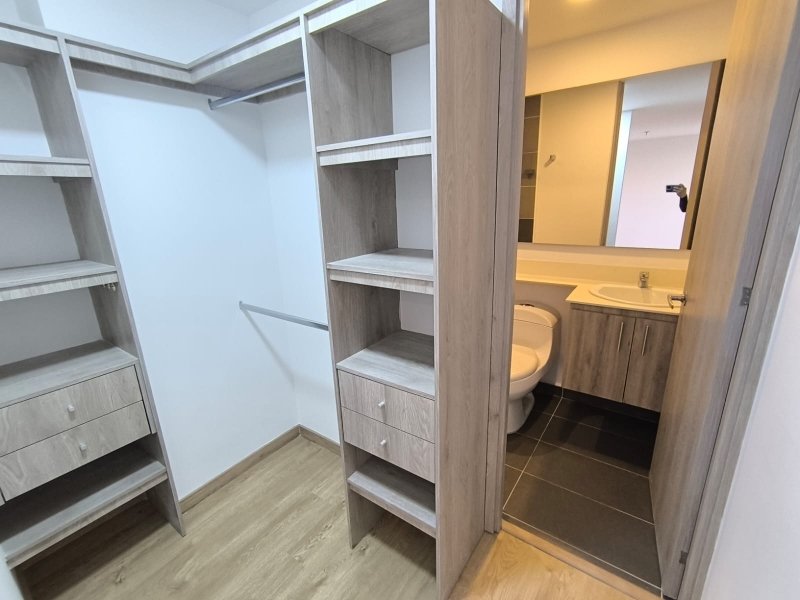 Apartamento para el arriendo en Envigado el codigo es 17634 Foto 12