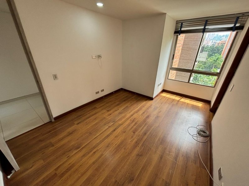 Apartamento para el arriendo en Medellín el codigo es 17379 Foto 14