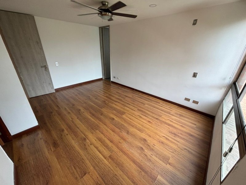 Apartamento para el arriendo en Medellín el codigo es 17379 Foto 15