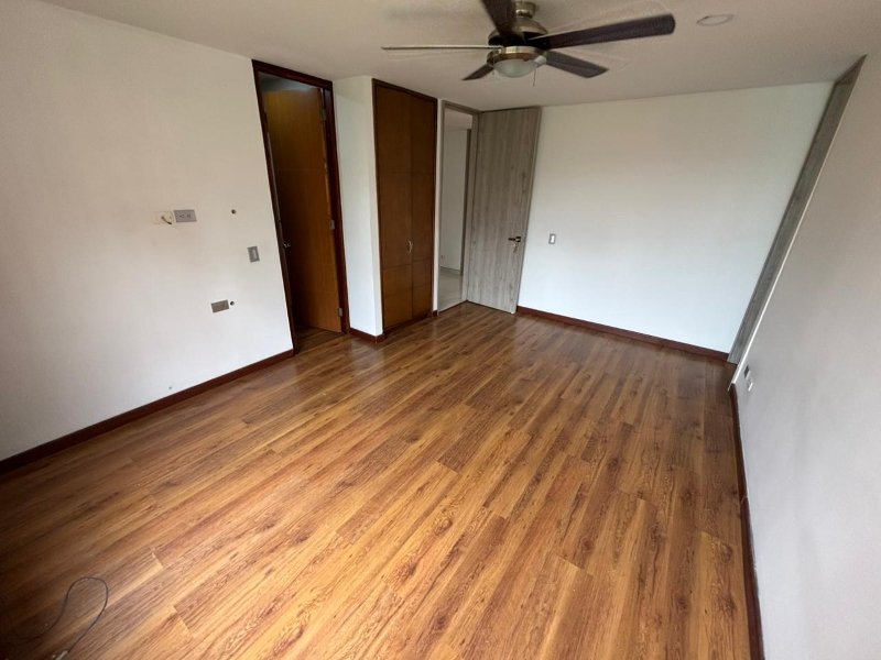 Apartamento para el arriendo en Medellín el codigo es 17379 Foto 16