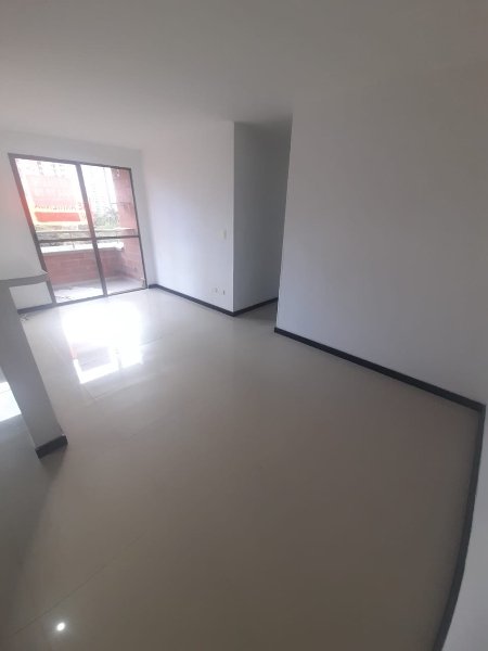 Apartamento para el arriendo en Sabaneta el codigo es 17255 Foto 3