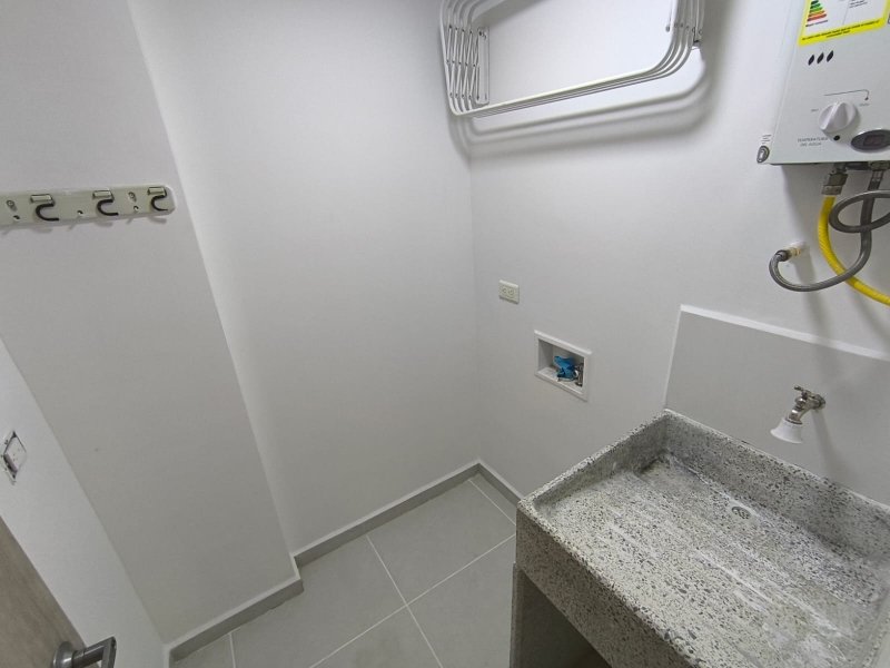 Apartamento para el arriendo en Envigado el codigo es 17634 Foto 15