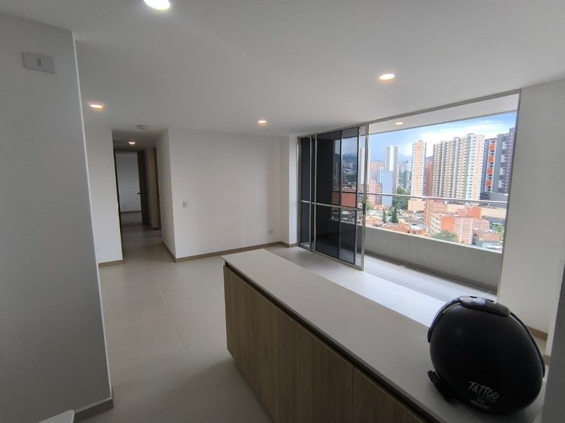 Apartamento para el arriendo en Sabaneta el codigo es 17746 Foto 4