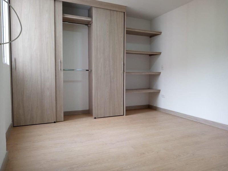 Apartamento para el arriendo en Envigado el codigo es 17517 Foto 4